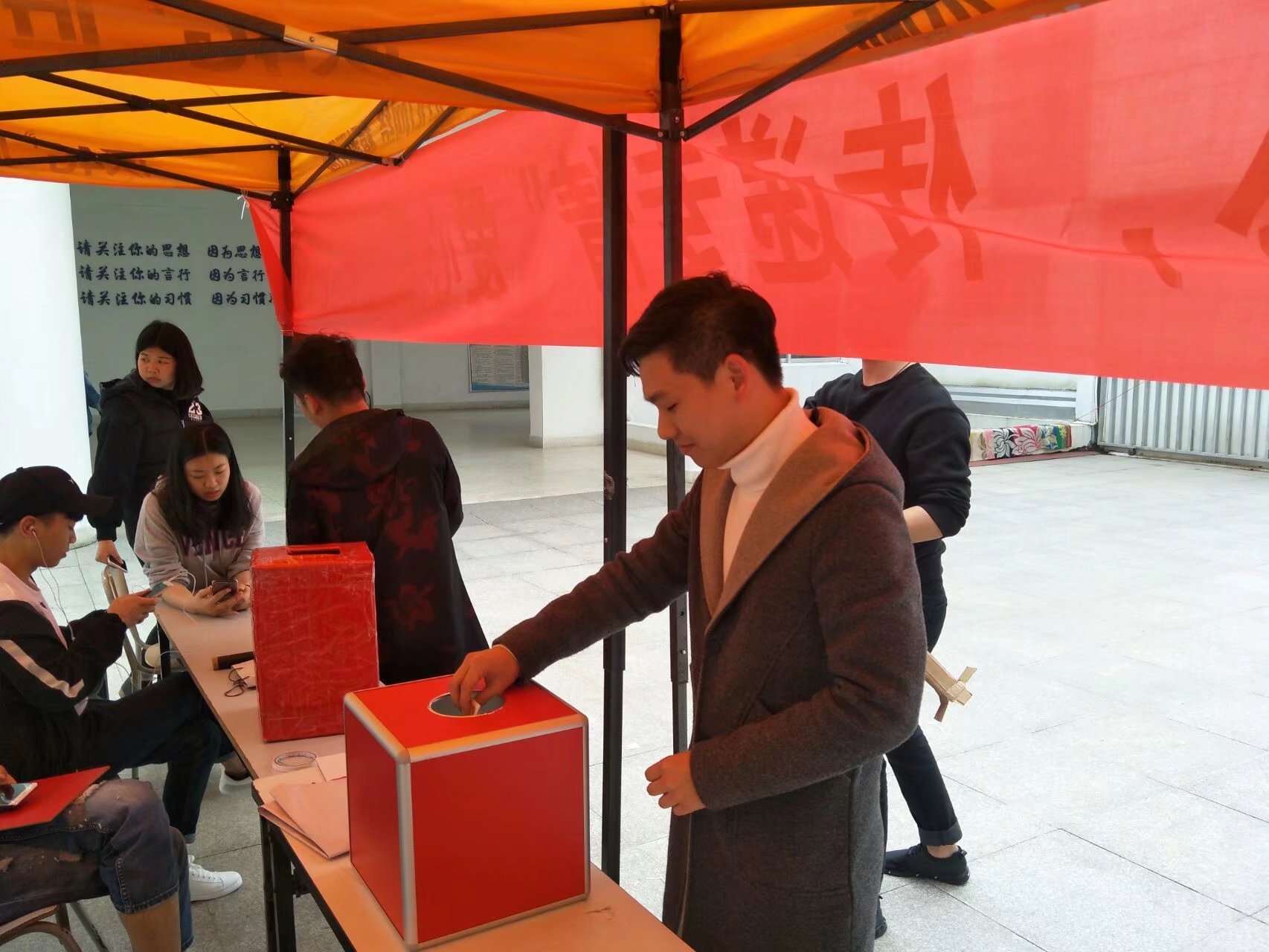 1521433101175999.jpg 1521433101175999.jpg