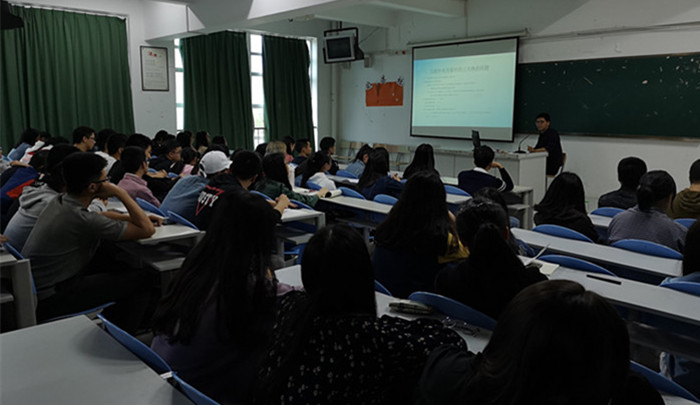 业余讲师 刘鹏.jpg